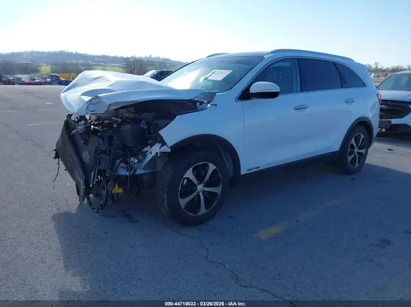 5XYPHDA59HG303373 2017 KIA SORENTO - Image 2
