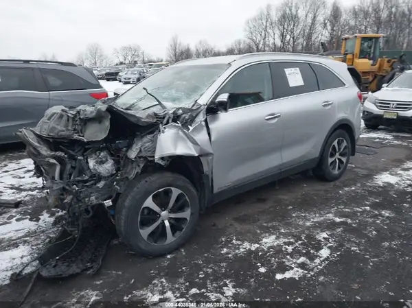 5XYPHDA59HG317838 2017 KIA SORENTO - Image 2