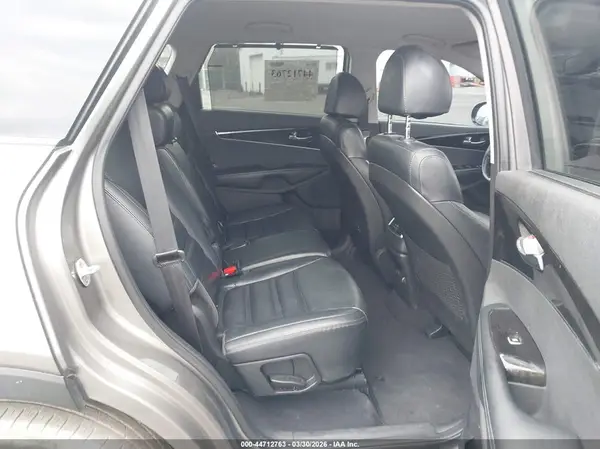 5XYPHDA59JG394909 2018 KIA SORENTO - Image 8