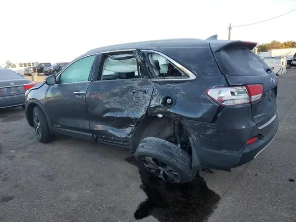 5XYPHDA59JG418366 2018 KIA SORENTO - Image 2