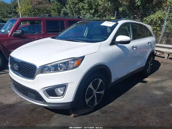 5XYPHDA59JG421333 2018 KIA SORENTO - Image 2