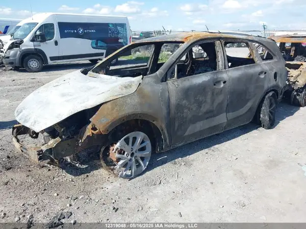 5XYPHDA59KG457217 2019 KIA SORENTO - Image 2