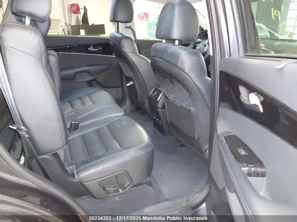 5XYPHDA59KG548763 2019 KIA SORENTO - Image 8