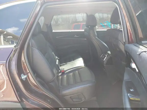 5XYPHDA5XGG065225 2016 KIA SORENTO - Image 8