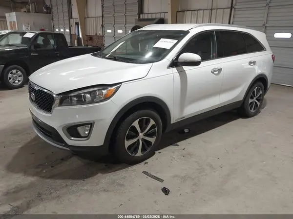 5XYPHDA5XGG098130 2016 KIA SORENTO - Image 2