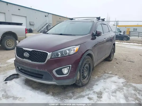 5XYPHDA5XGG139193 2016 KIA SORENTO - Image 2