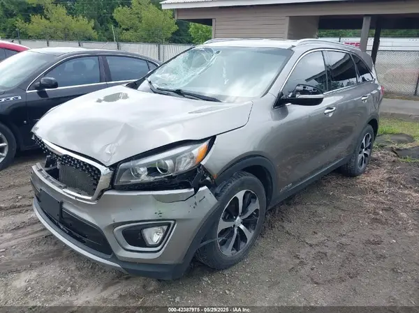 5XYPHDA5XGG155829 2016 KIA SORENTO - Image 2