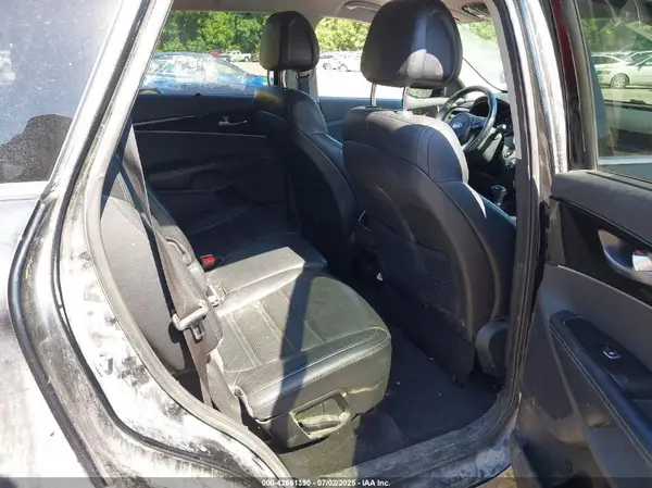5XYPHDA5XGG176132 2016 KIA SORENTO - Image 8