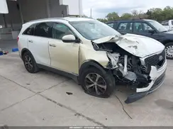 5XYPHDA5XHG203752 2017 KIA SORENTO