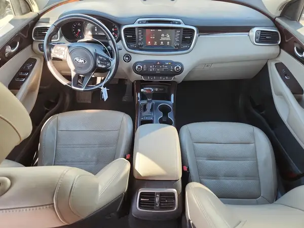 5XYPHDA5XHG204397 2017 KIA SORENTO - Image 8