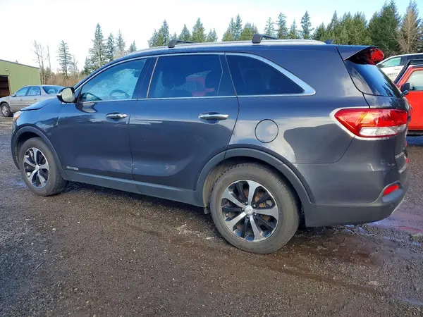 5XYPHDA5XHG284445 2017 KIA SORENTO - Image 2