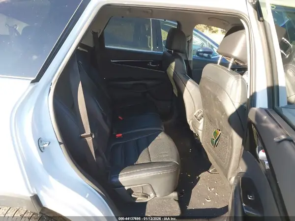 5XYPHDA5XHG296353 2017 KIA SORENTO - Image 8