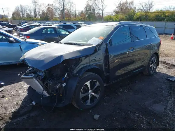 5XYPHDA5XHG312566 2017 KIA SORENTO - Image 2
