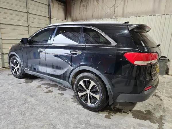 5XYPHDA5XHG314527 2017 KIA SORENTO - Image 2