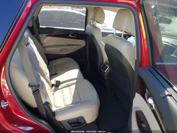 5XYPHDA5XHG324104 2017 KIA SORENTO - Image 8