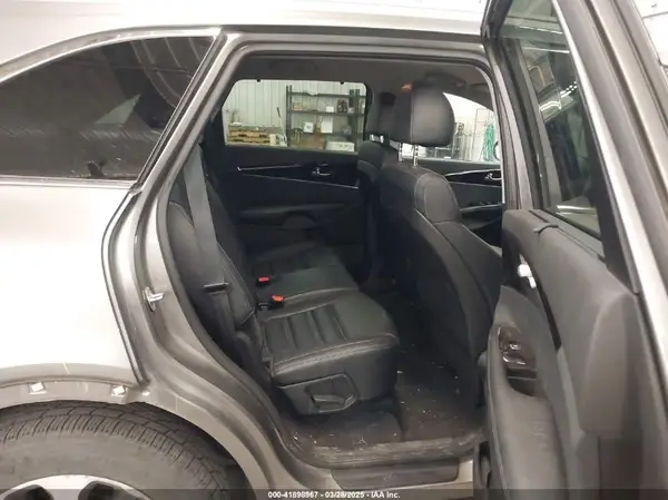 5XYPHDA5XJG345993 2018 KIA SORENTO - Image 8