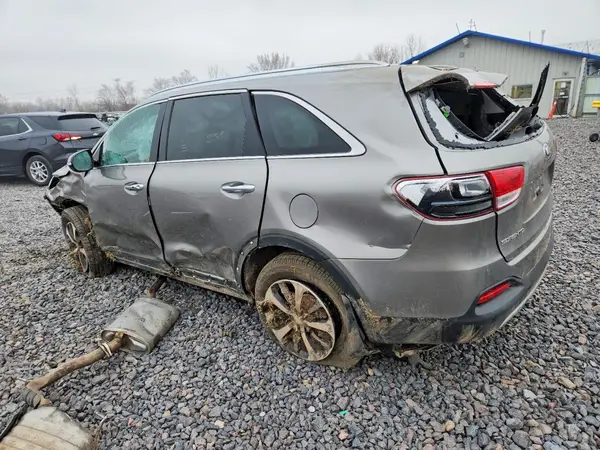 5XYPHDA5XJG367671 2018 KIA SORENTO - Image 2