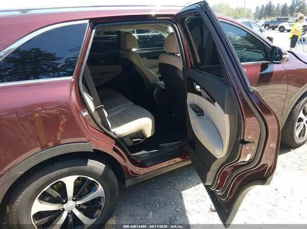 5XYPHDA5XJG417209 2018 KIA SORENTO - Image 8