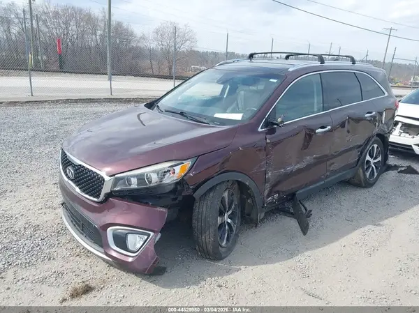 5XYPHDA5XJG420157 2018 KIA SORENTO - Image 2