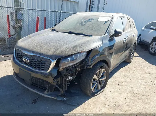 5XYPHDA5XKG452706 2019 KIA SORENTO - Image 2