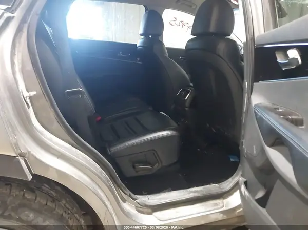 5XYPHDA5XKG463429 2019 KIA SORENTO - Image 8