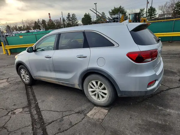 5XYPHDA5XKG590875 2019 KIA SORENTO - Image 2