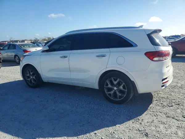 5XYPK4A10GG032443 2016 KIA SORENTO - Image 2