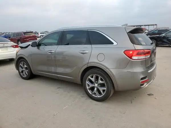 5XYPK4A10GG121980 2016 KIA SORENTO - Image 2