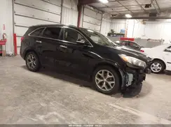 5XYPK4A11GG040647 2016 KIA SORENTO