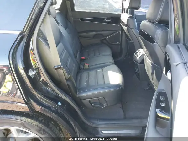 5XYPK4A12GG039362 2016 KIA SORENTO - Image 8