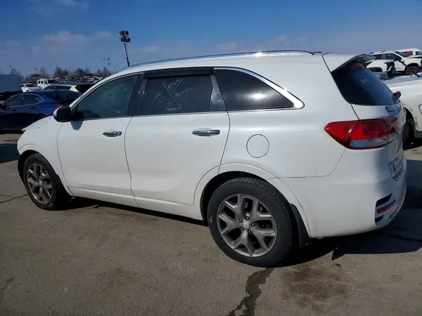5XYPK4A12GG058204 2016 KIA SORENTO - Image 2