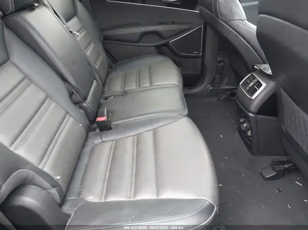 5XYPK4A13GG021923 2016 KIA SORENTO - Image 8