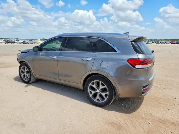 5XYPK4A15GG116449 2016 KIA SORENTO - Image 2
