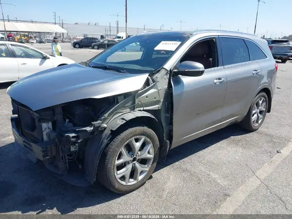 5XYPK4A1XGG046494 2016 KIA SORENTO - Image 2