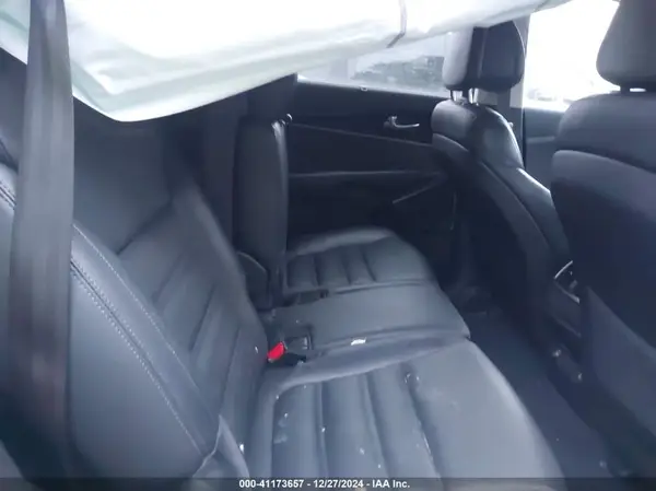 5XYPK4A50GG005018 2016 KIA SORENTO - Image 8