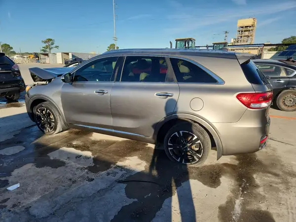 5XYPK4A50GG054557 2016 KIA SORENTO - Image 2