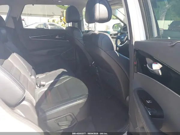 5XYPK4A50GG063260 2016 KIA SORENTO - Image 8
