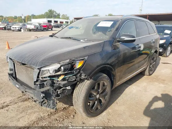 5XYPK4A50GG064666 2016 KIA SORENTO - Image 2