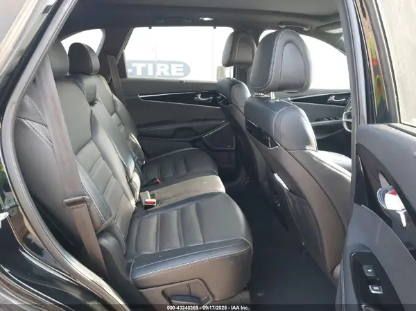 5XYPK4A50GG064666 2016 KIA SORENTO - Image 8