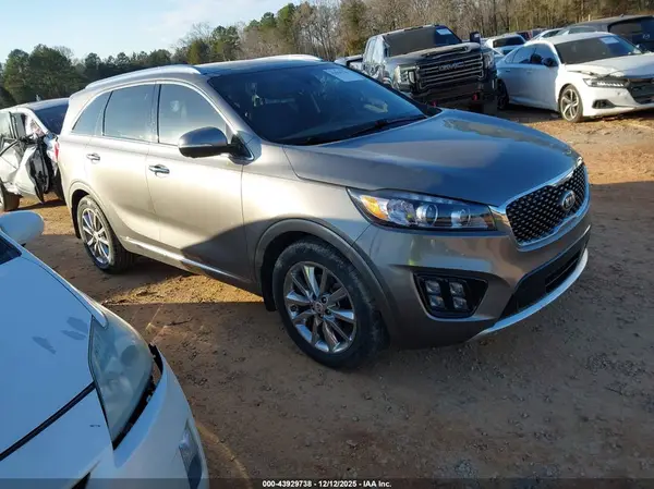 5XYPK4A50GG102767 2016 KIA SORENTO - Image 1