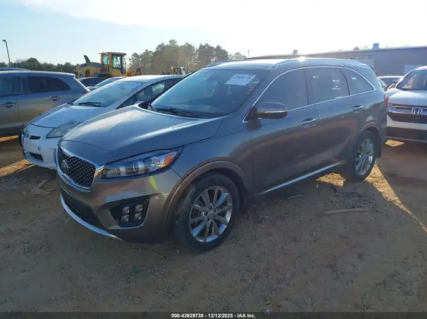 5XYPK4A50GG102767 2016 KIA SORENTO - Image 2