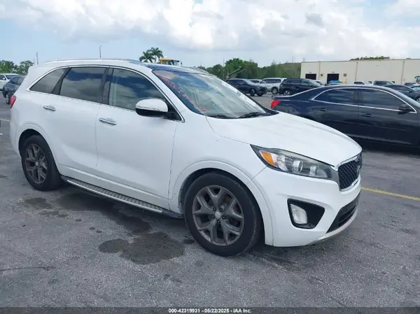 5XYPK4A50GG109816 2016 KIA SORENTO - Image 1
