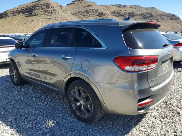 5XYPK4A50GG112974 2016 KIA SORENTO - Image 2