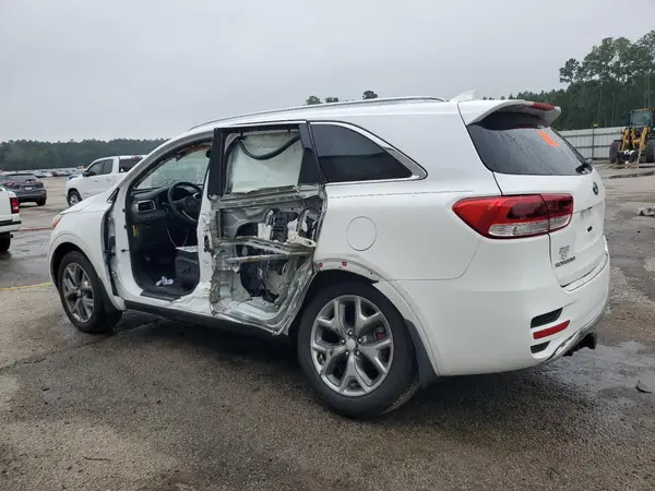 5XYPK4A50GG115051 2016 KIA SORENTO - Image 2
