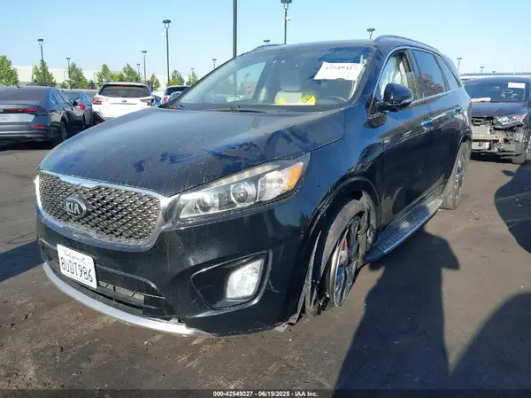 5XYPK4A50GG115809 2016 KIA SORENTO - Image 2