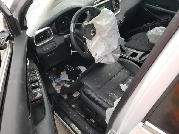 5XYPK4A50GG184242 2016 KIA SORENTO - Image 8