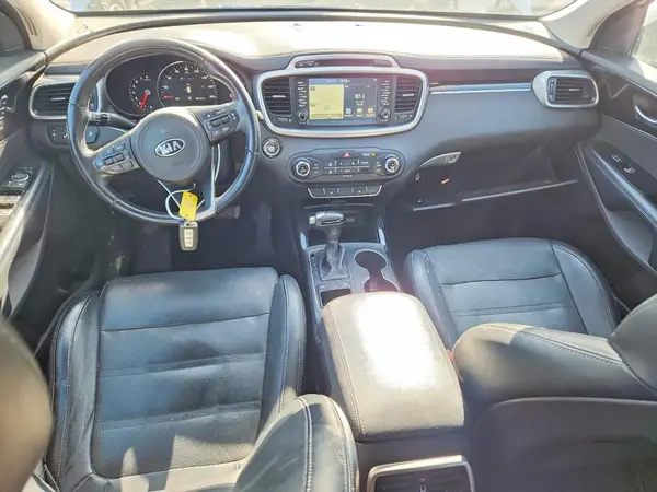 5XYPK4A50HG194299 2017 KIA SORENTO - Image 8