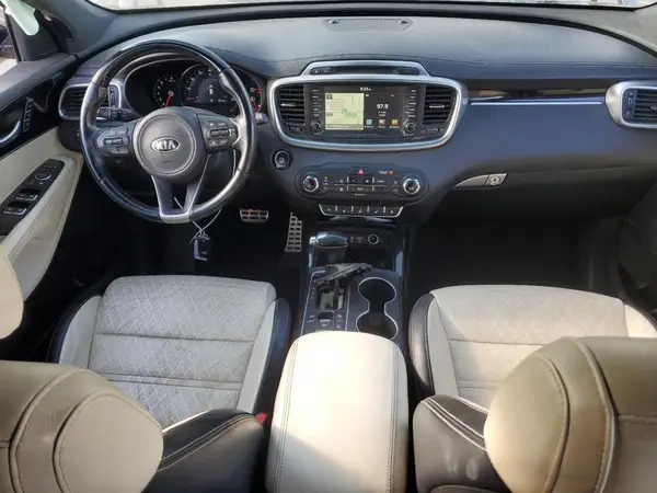 5XYPK4A50HG196361 2017 KIA SORENTO - Image 8