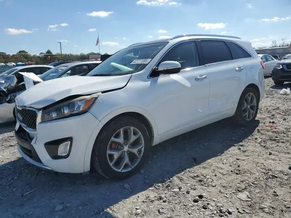 5XYPK4A50HG220786 2017 KIA SORENTO - Image 1