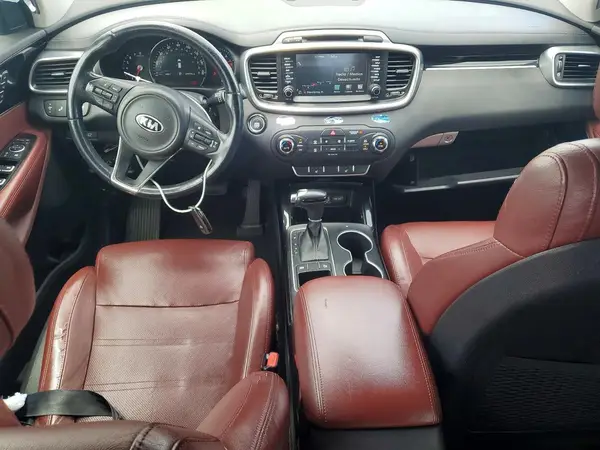 5XYPK4A50HG228127 2017 KIA SORENTO - Image 8